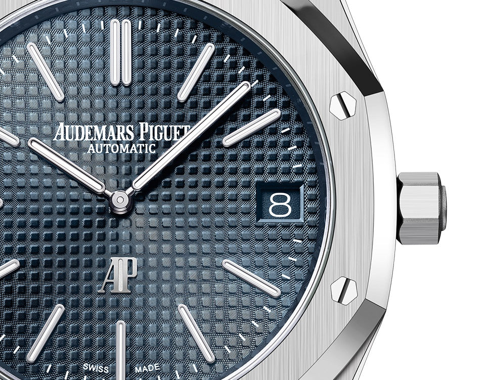 Audemars Piguet Royal Oak “JUMBO” EXTRA-THIN “50TH ANNIVERSARY” Ref# 16202ST.OO.1240ST.01 - Image 3