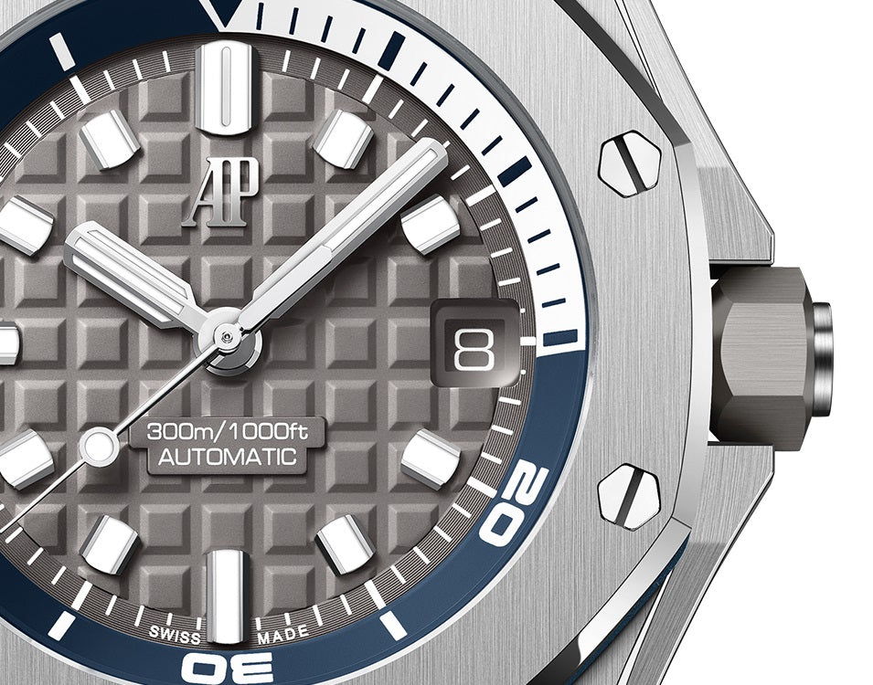 Audemars Piguet Royal Oak Offshore DIVER Ref# 15720ST.OO.A009CA.01 - Image 3