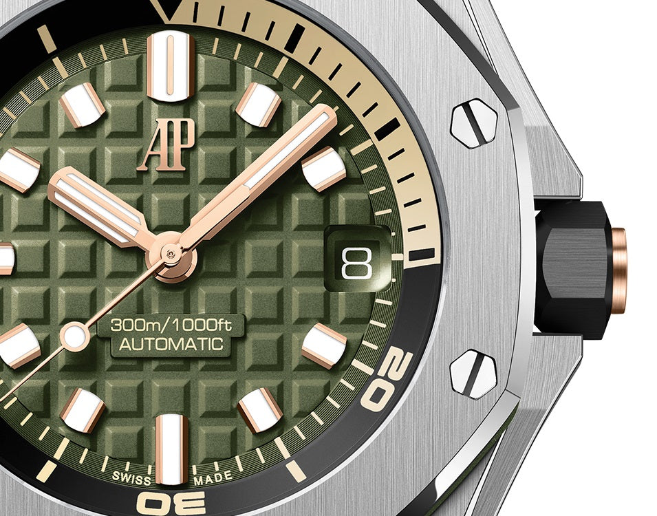 Audemars Piguet Royal Oak Offshore DIVER Ref# 15720ST.OO.A052CA.01 - Image 3