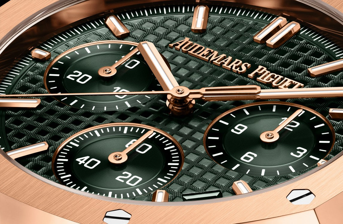 Audemars Piguet Royal Oak SELFWINDING CHRONOGRAPH “50TH ANNIVERSARY” Ref# 26240OR.OO.1320OR.04 - Image 5