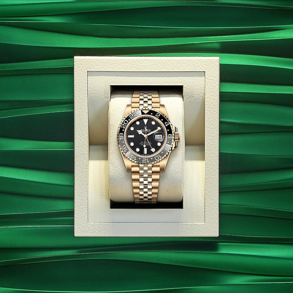 Rolex GMT-Master II, 40mm, 18k Yellow Gold, Ref# 126718GRNR-0001 - Image 5